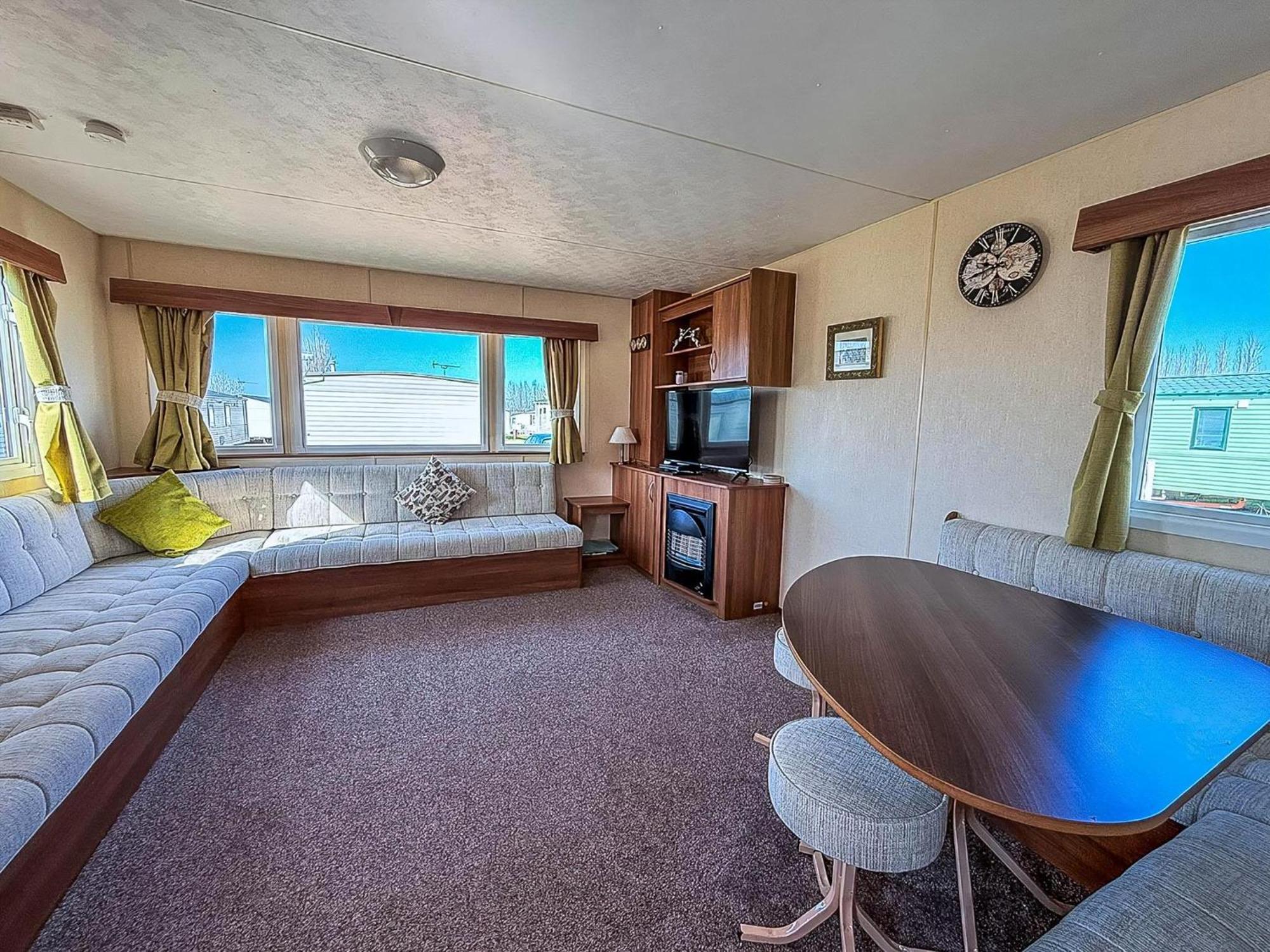 Homely Caravan At Manor Park, Nearby Hunstanton Beach In Norfolk Ref 23039T المظهر الخارجي الصورة